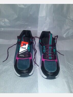 🚨 Avia Walking/Running Sneakers, Brand NEW Women size 7.5 = 6Y